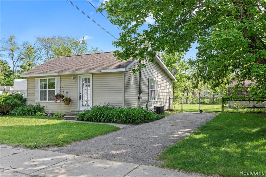 501 Front Street, Holly, MI 48442 — Photo 6