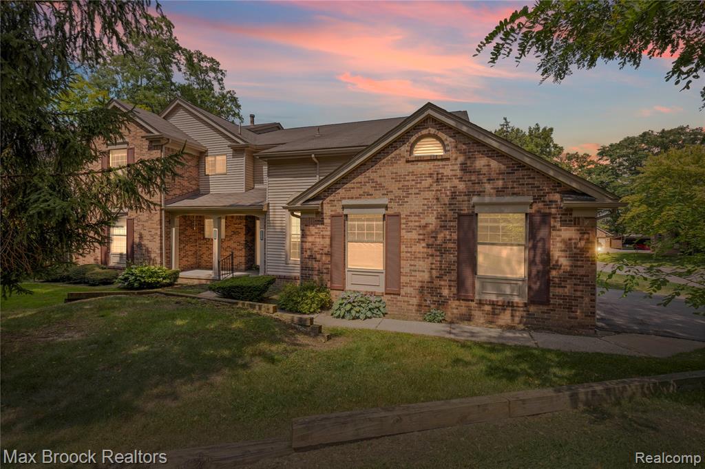 29664 Pine Ridge Circle, Farmington Hills, MI 48331 — front exterior