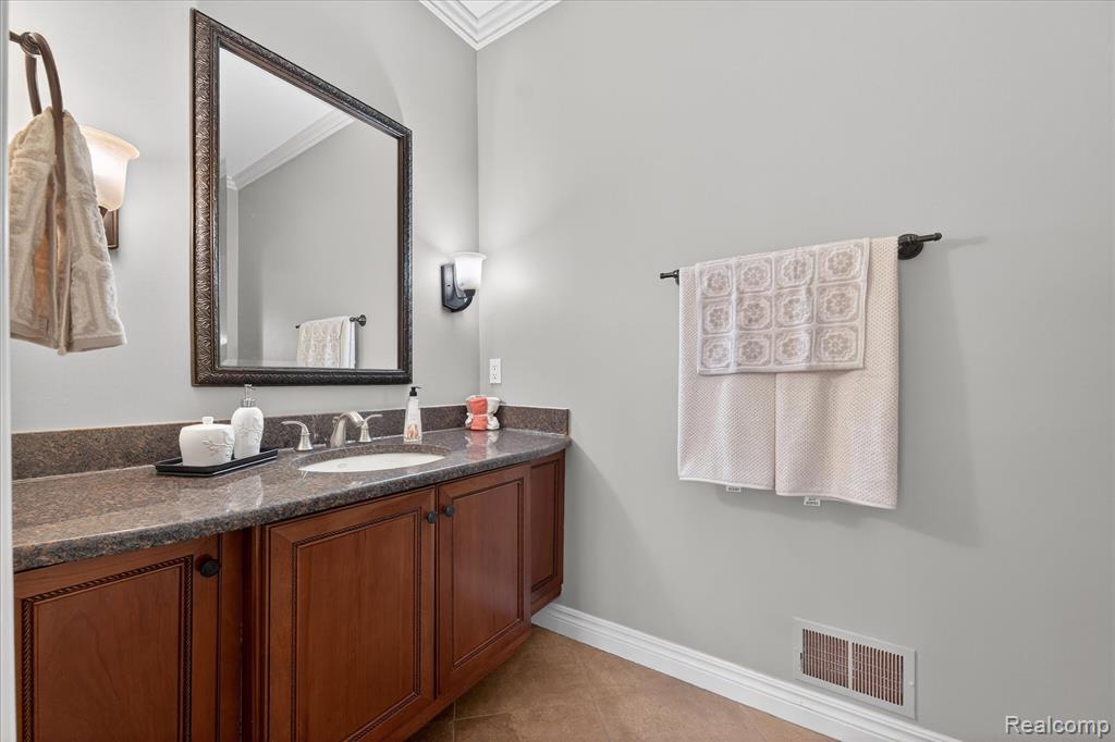 57165 Willow Ridge Boulevard, Washington, MI — Photo 25