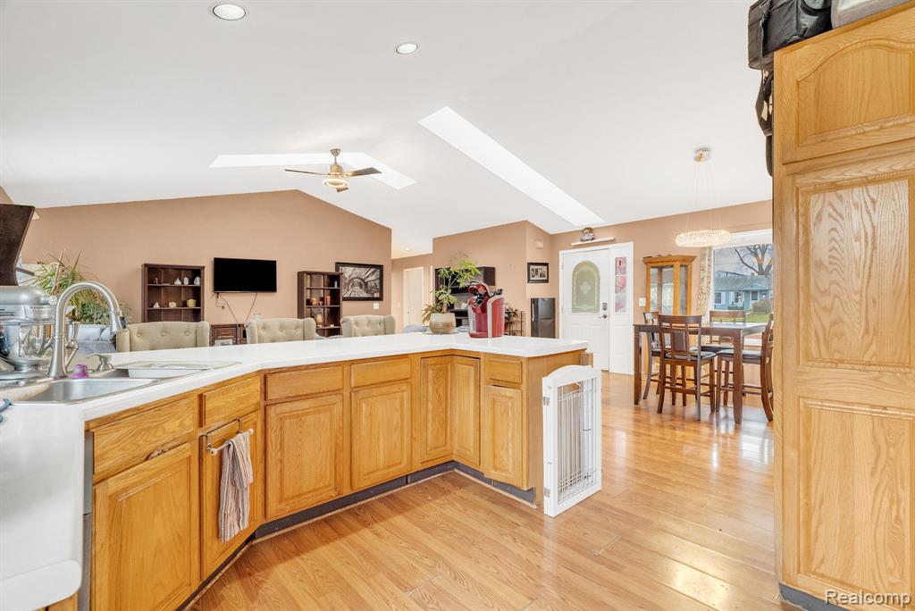 2215 Hancock Street, Port Huron, MI 48060 — Photo 15