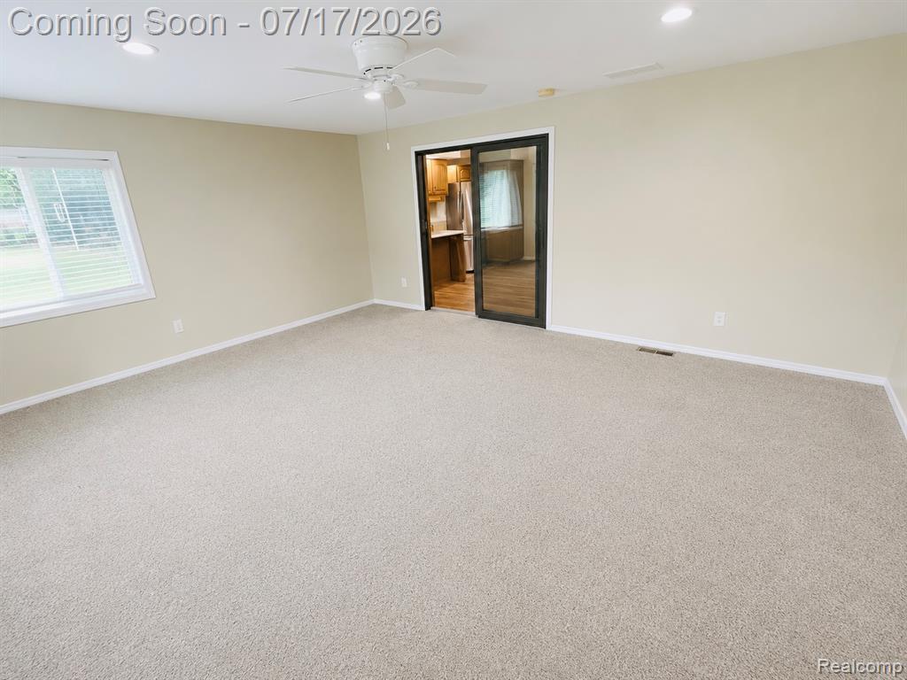 810 E Liberty Street, Chesaning, MI 48616 — Photo 10