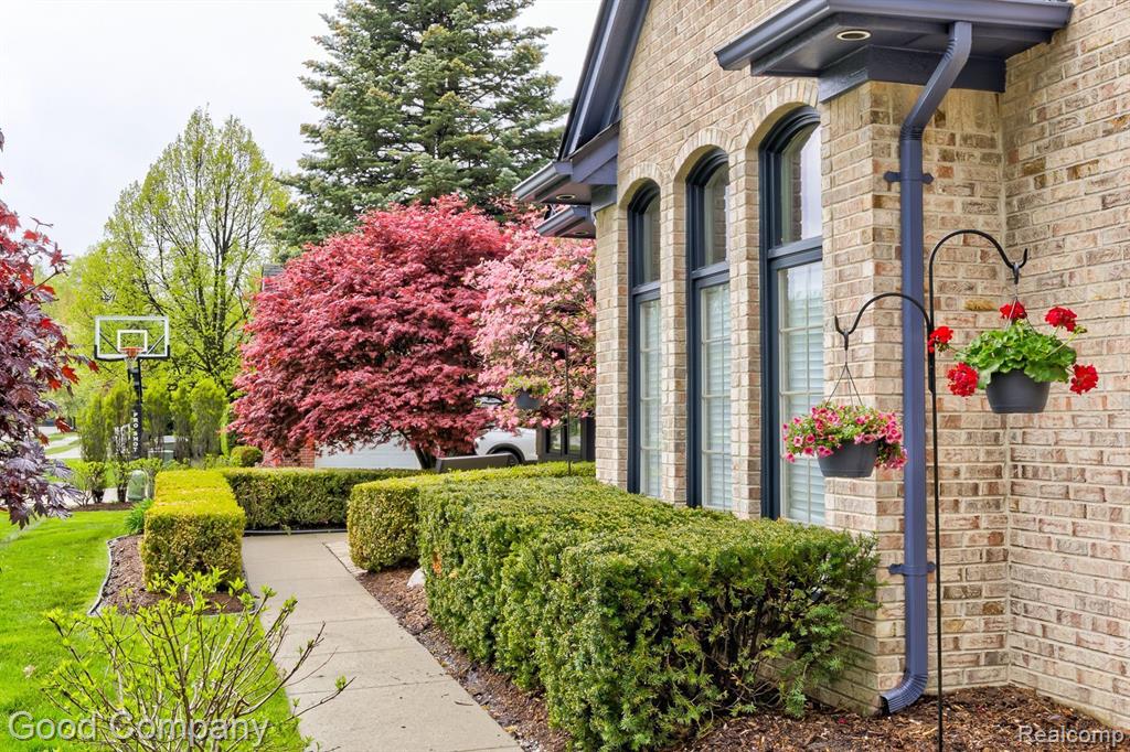 55195 WHITNEY Drive, Shelby Twp, MI 48315 — Photo 65