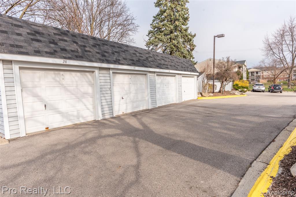 3559 Port Cove Drive, Waterford, MI 48328 — Photo 3