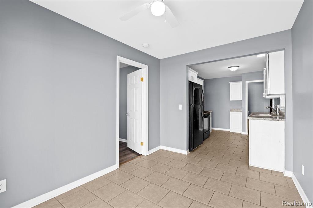 8241 KALTZ, Center Line, MI 48015 — Photo 14