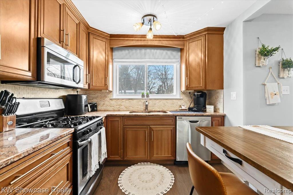 115 N CORBIN Street, Holly, MI 48442 — Photo 9