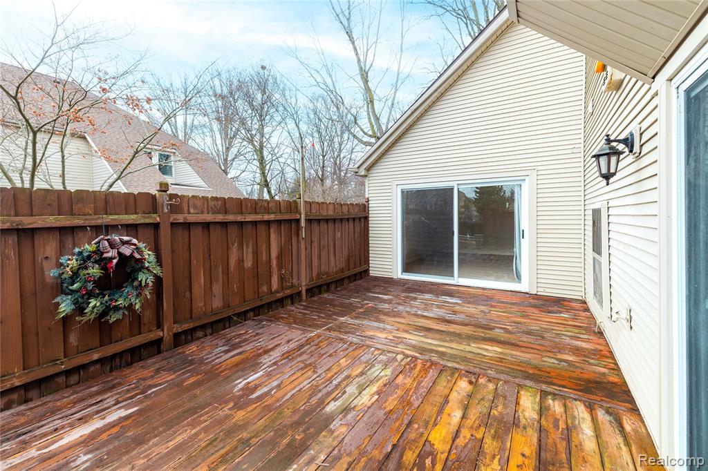8063 Colony Drive, 1, Grosse Ile, MI 48138 — Photo 28