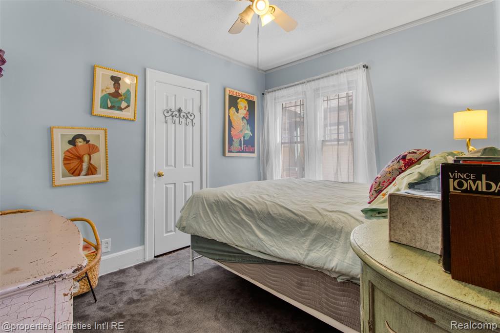 221 Chalmers Street, Detroit, MI 48215 — Photo 14