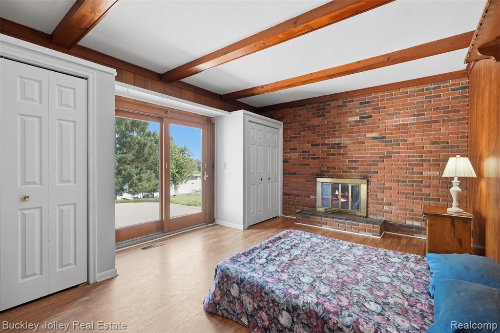 10507 Lafollette Drive, Brighton, MI 48114 — Photo 14