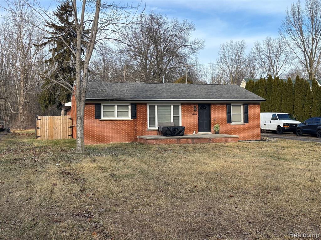2060 Carleton West Road, Carleton, MI 48117 — front exterior