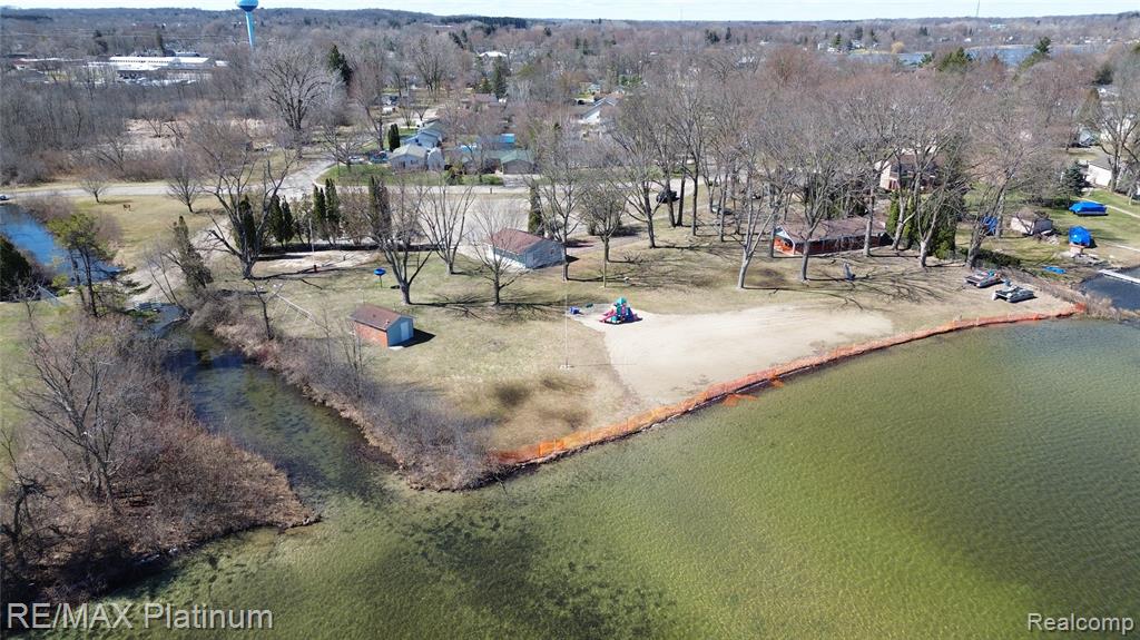 601 HOLLY BUSH DRIVE, Holly, MI 48442 — Photo 25