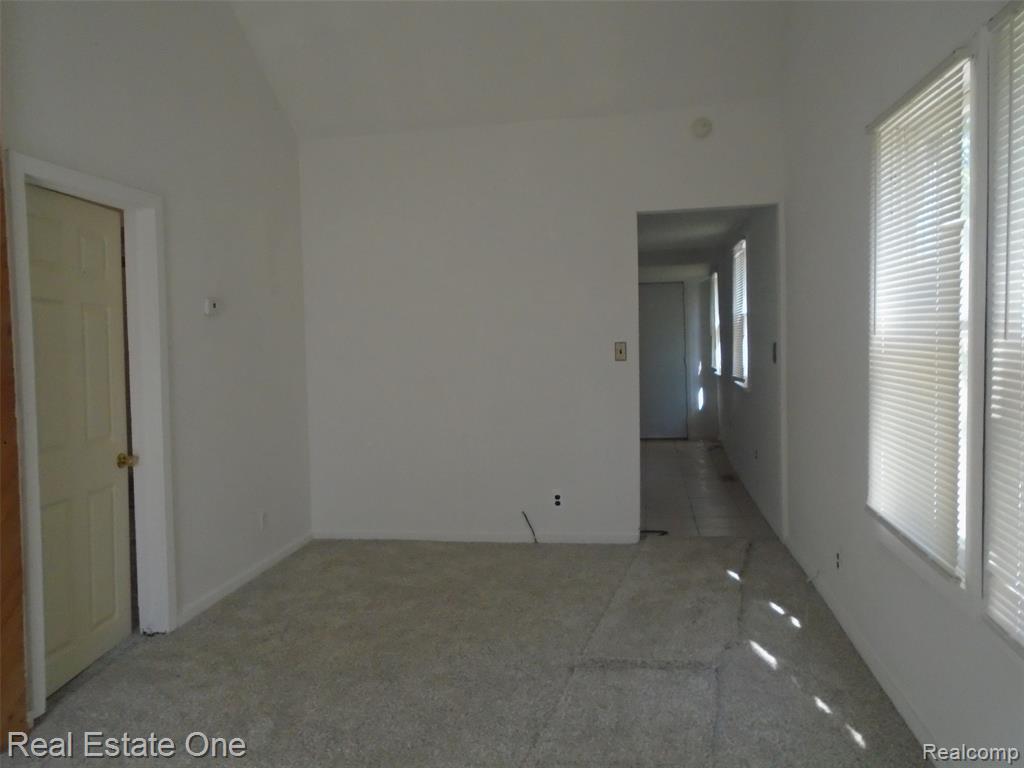 8087 Continental Avenue, Warren, MI 48089 — Photo 3