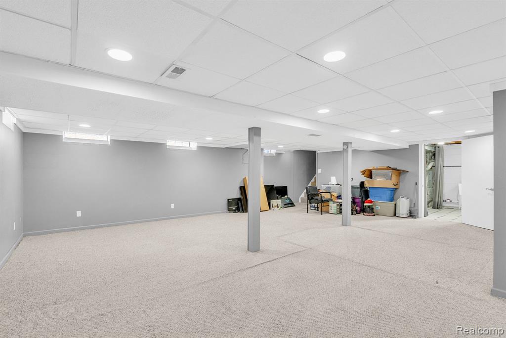 8133 Southfield Drive, Shelby Twp, MI 48316 — Photo 27