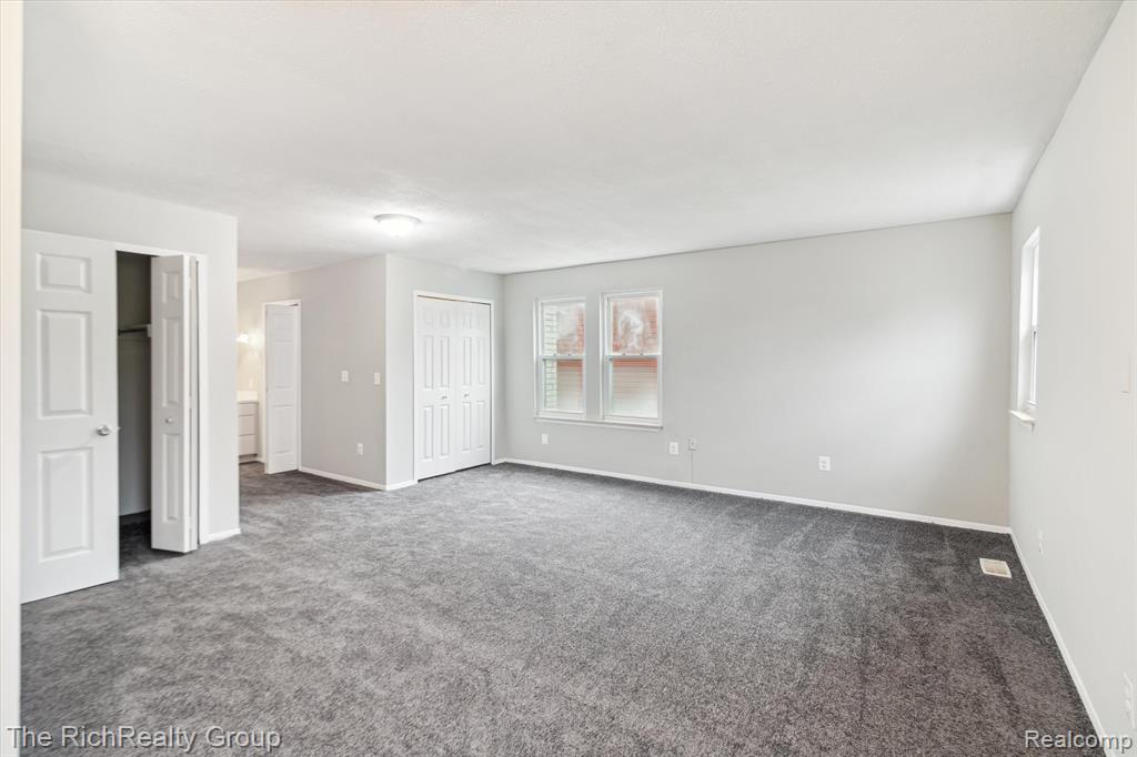 43101 LANCELOT Drive, Canton, MI 48188 — Photo 29