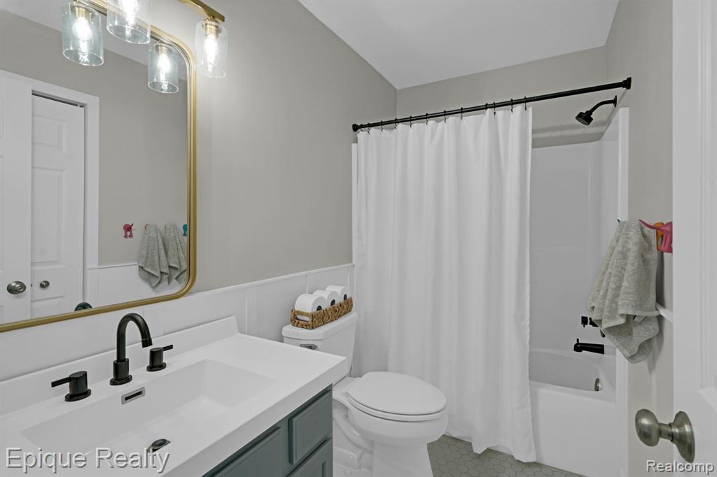 3593 Normandy Drive, Rochester, MI 48306 — Photo 21
