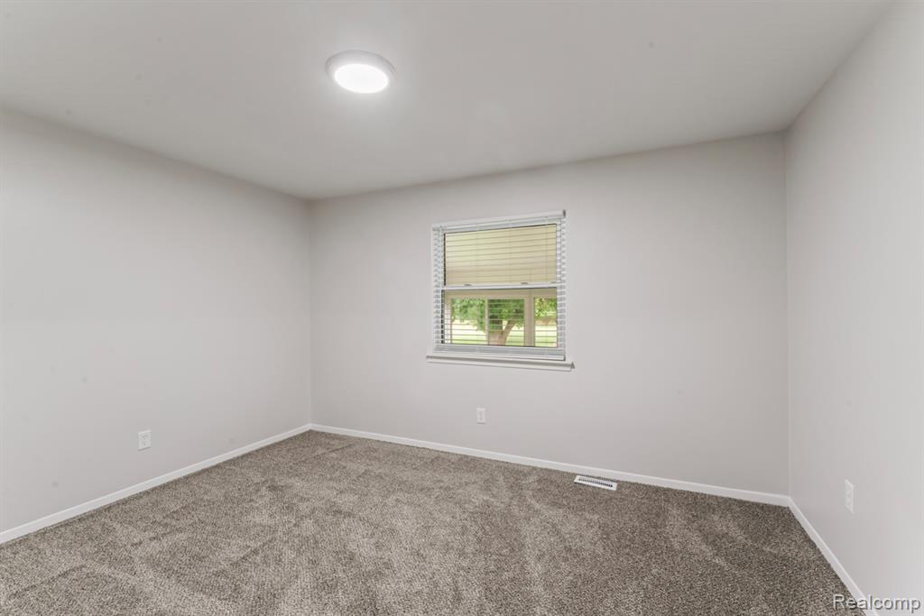 4441 Catlin Road, Columbiaville, MI 48421 — Photo 18
