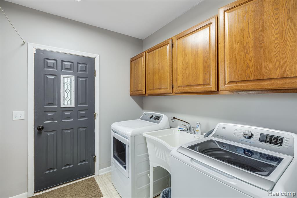 8527 METROPOLITAN Parkway, Sterling Heights, MI 48312 — Photo 28