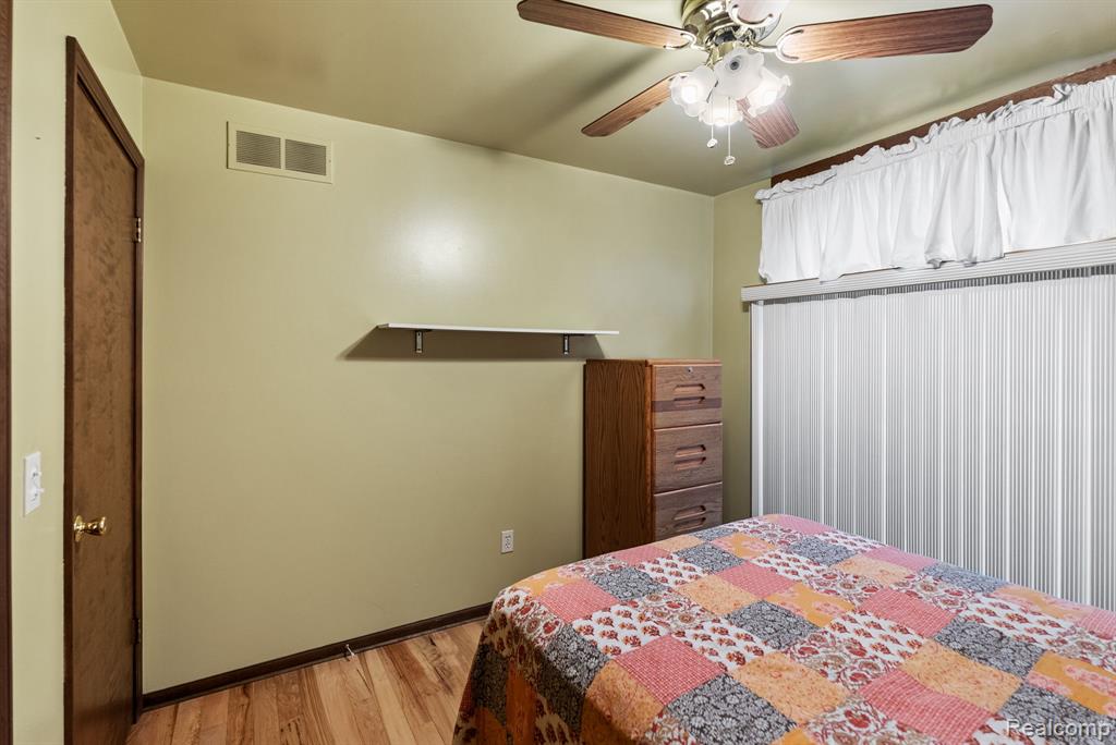 42917 Freeport Drive, Sterling Heights, MI 48313 — Photo 17