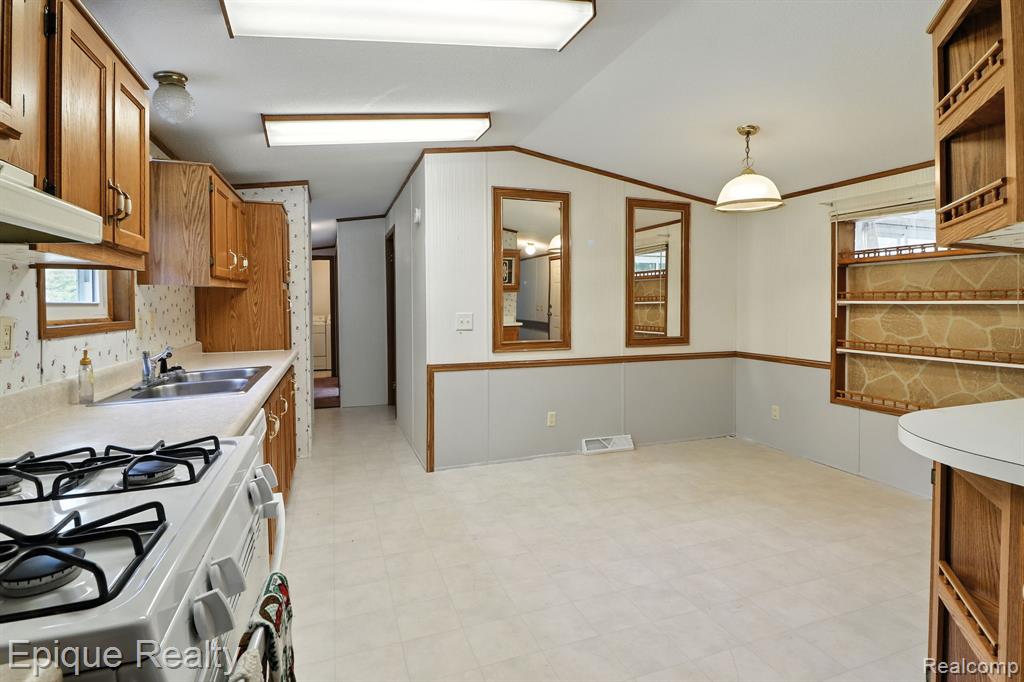 3125 W Sanilac Road, Vassar, MI 48768 — Photo 16