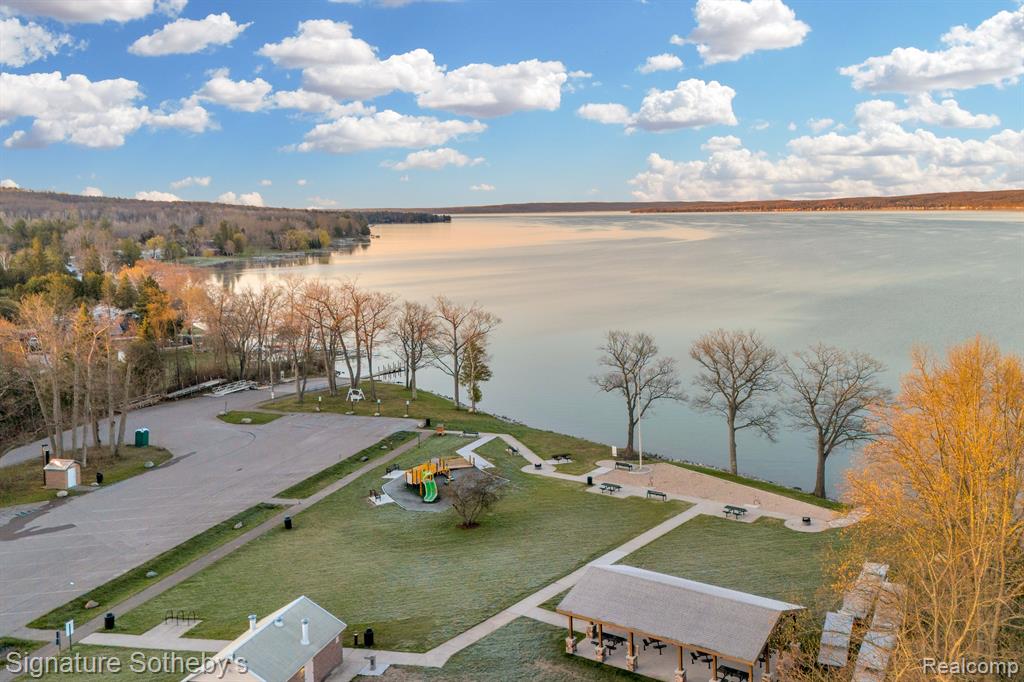 6130 Cedar Drive, Hubbard Lake, MI 49747 — Photo 34