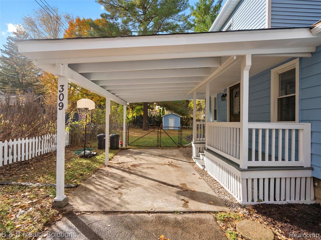 309 School Street, Almont, MI 48003 — Photo 20