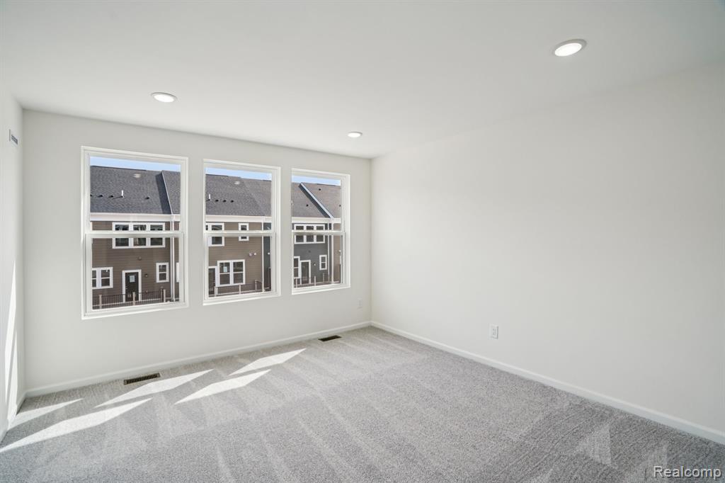 42827 Atwood Avenue, Novi, MI — Photo 20