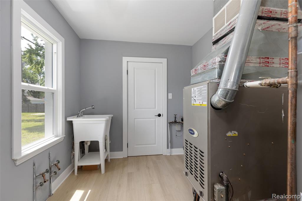 32443 Florence Street, Garden City, MI — Photo 23