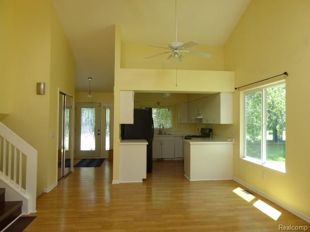 520 Springle Drive, Waterford, MI 48327 — Photo 5