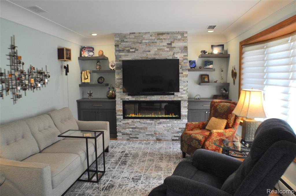 3593 Meadowleigh Lane, Waterford, MI 48329 — Photo 6