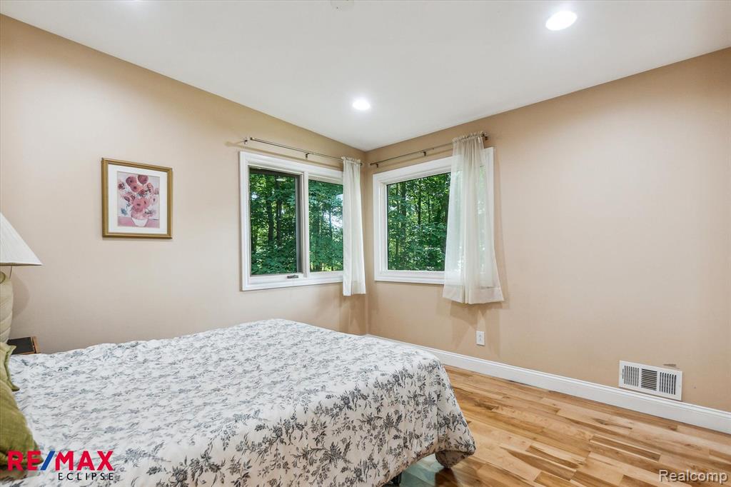 5405 Possum Lane, Orchard Lake Village, MI 48324 — Photo 24
