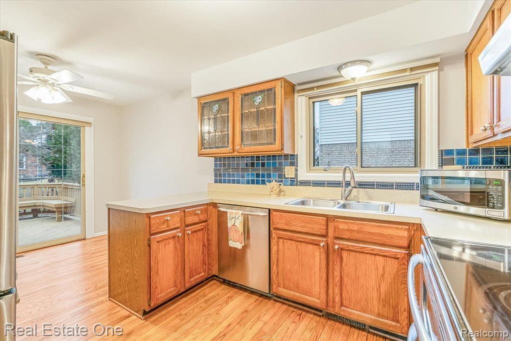 16161 WEATHERFIELD Drive, Northville, MI 48168 — Photo 30