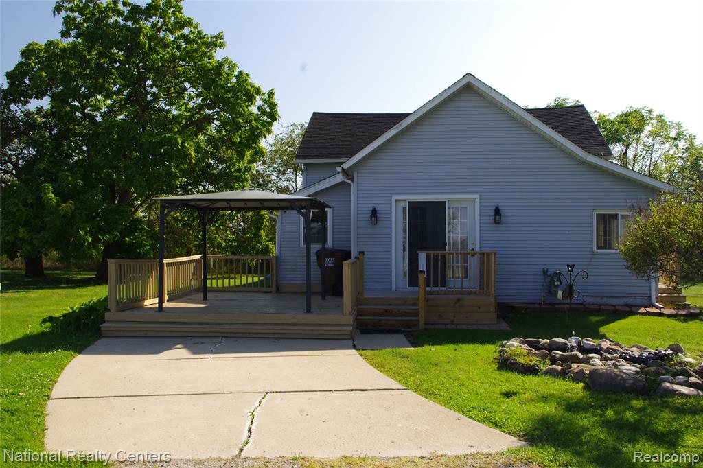 8276 War Road, Newport, MI 48166 — front exterior