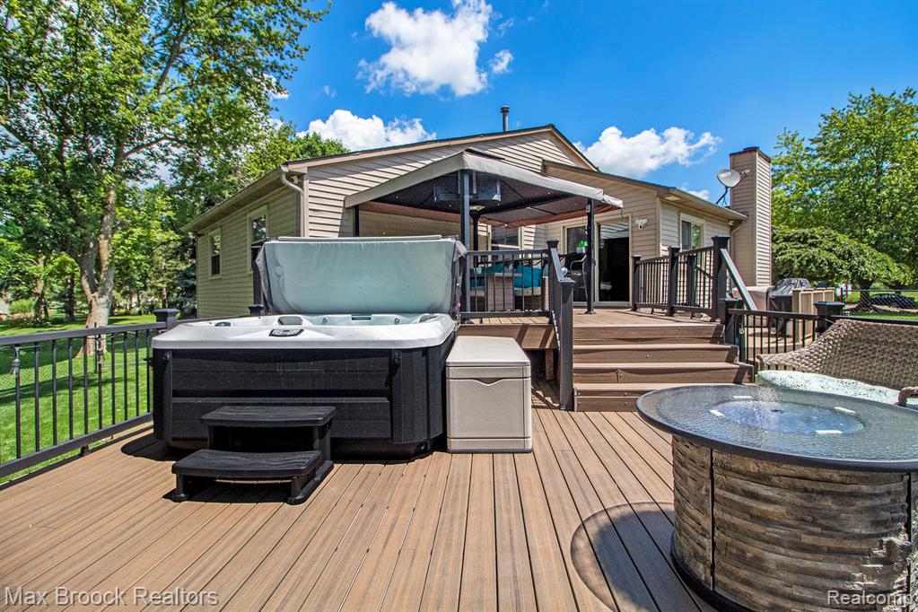 761 Stoney Drive, South Lyon, MI 48178 — Photo 28