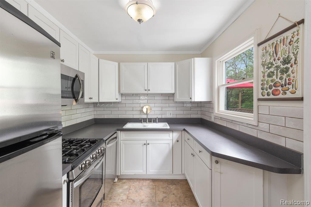 3550 Oakwood Street, Ann Arbor, MI 48104 — Photo 3