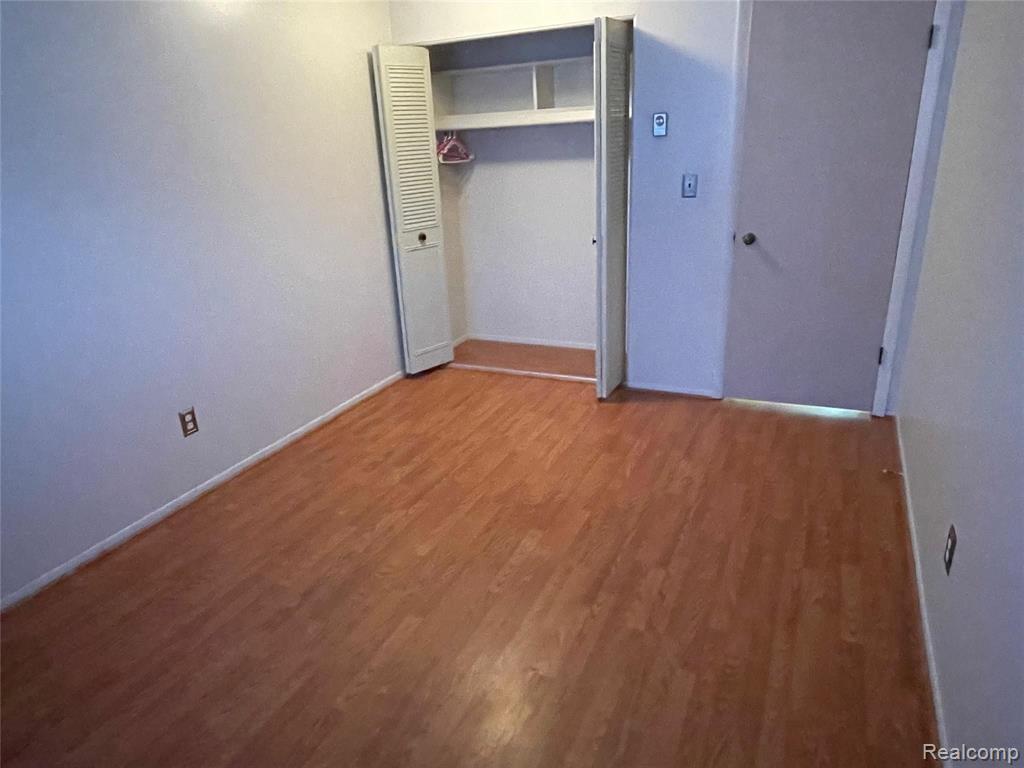 7325 WOODVIEW DR. Unit #4, Westland, MI — Photo 13