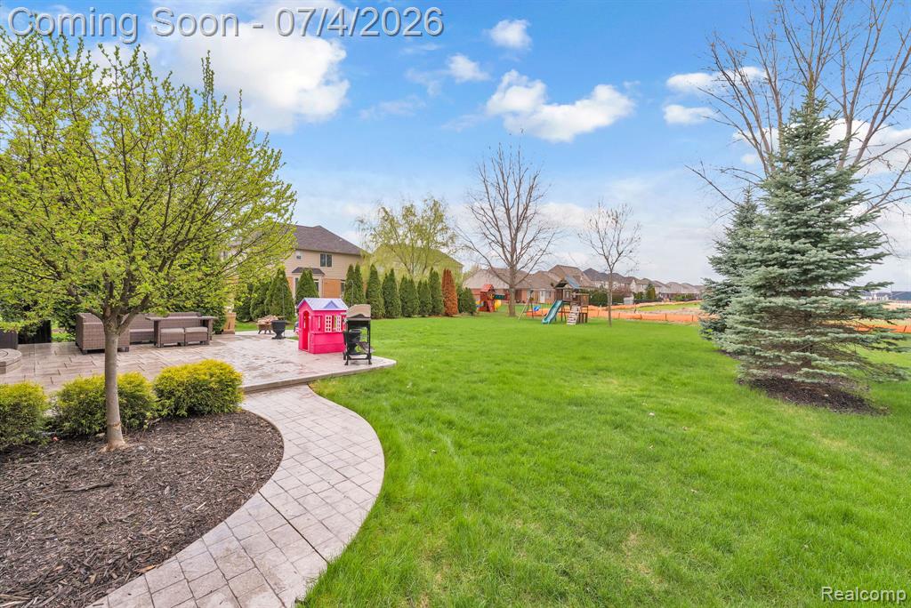 50647 Bredenbury Drive, Macomb, MI 48044 — Photo 25