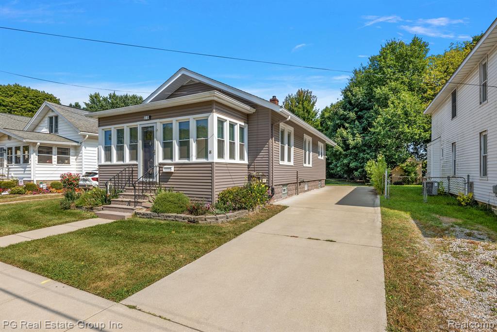 14 PLEASANT Street, Oxford, MI 48371 — Photo 4