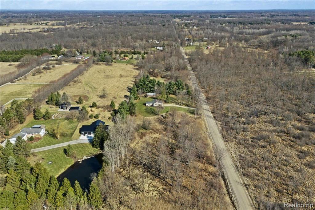8470 WASHBURN Road, Goodrich Vlg, MI — Photo 5