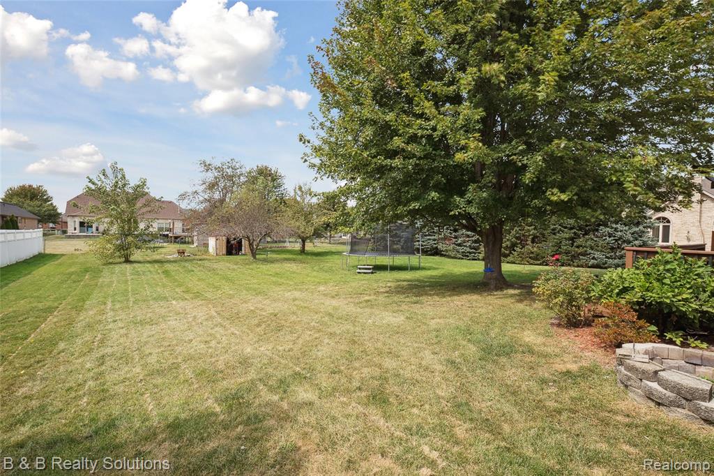 54675 Romeo Plank Road, Macomb, MI 48042 — Photo 43