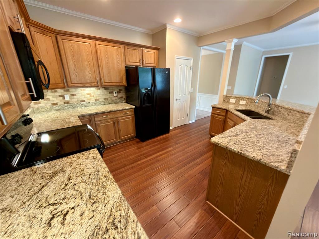 24600 Grand Traverse Avenue, Flat Rock, MI 48134 — Photo 11