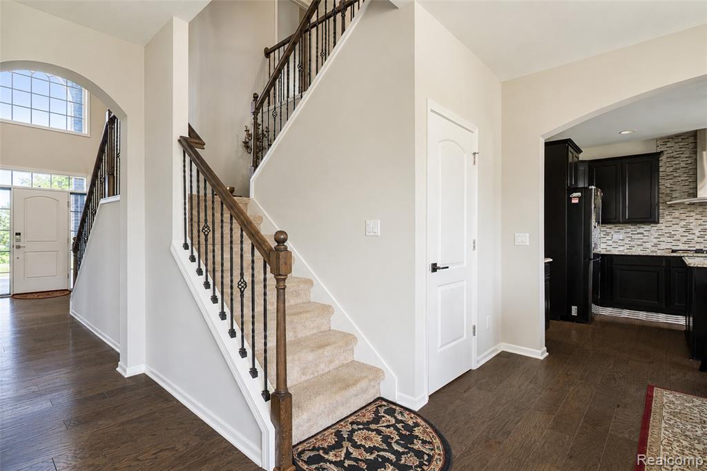 50951 Sevilla Circle - Photo 4