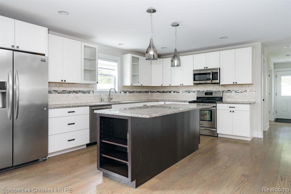 805 Forest Avenue, Royal Oak, MI 48067 — Photo 13