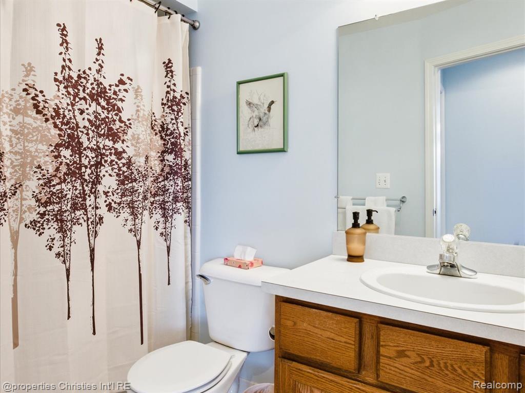 57196 Copper Creek Drive W, Washington, MI — Photo 23