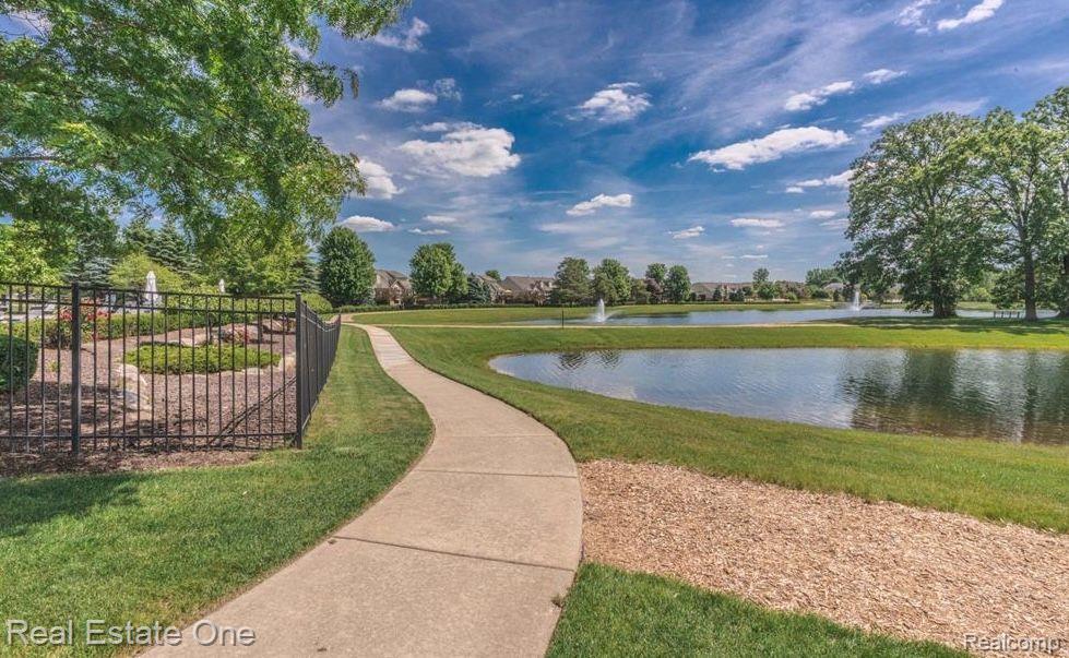 57980 Sunflower Circle N, New Hudson, MI 48165 — Photo 40