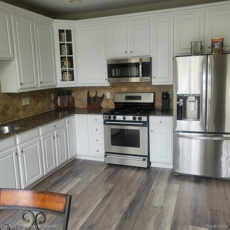49945 STREAMWOOD Drive, UNIT #74, Novi, MI — Photo 2