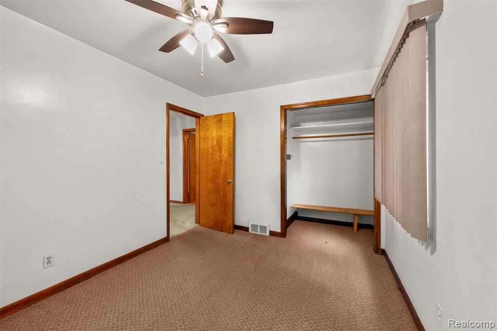 26504 Doxtator Street N, Dearborn Heights, MI 48127 — Photo 15