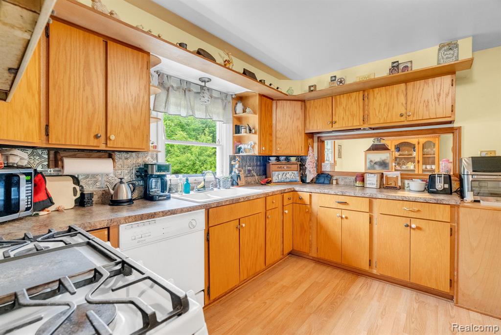5405 Walker Road, MI 48419 — Photo 21