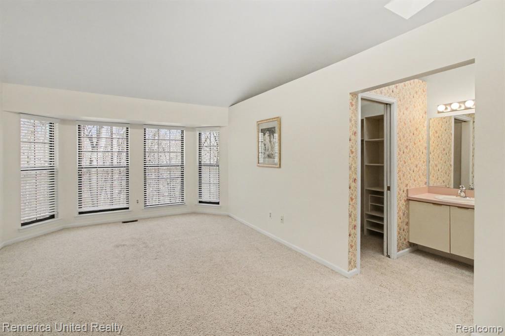 7184 Westchester Road, 125, West Bloomfield, MI — Photo 13