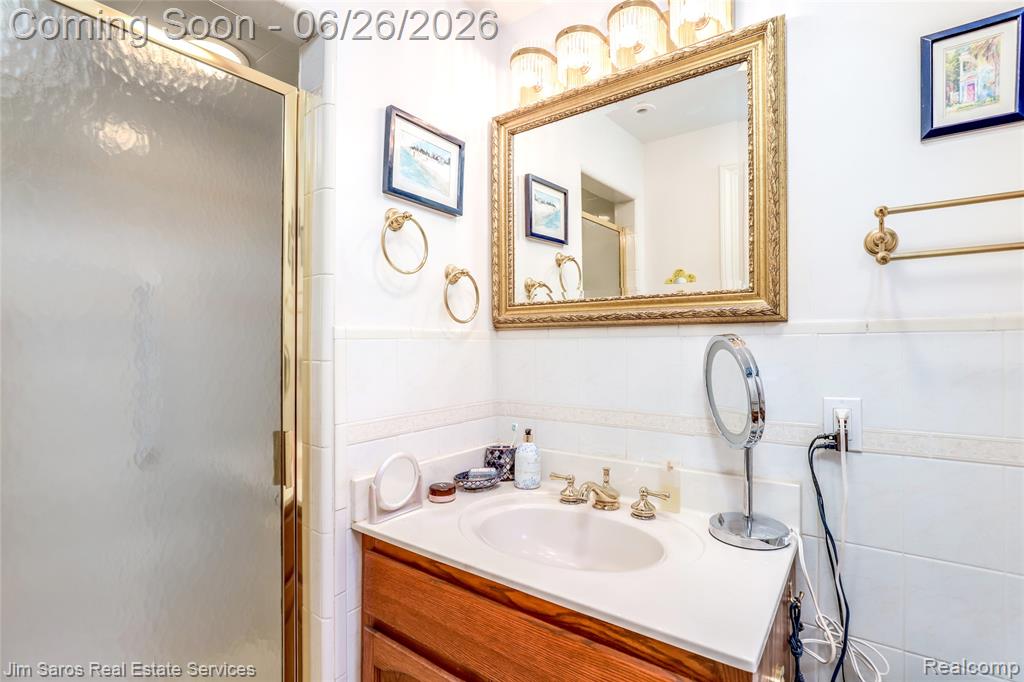 764 Harcourt Road, Grosse Pointe Park, MI 48230 — Photo 16