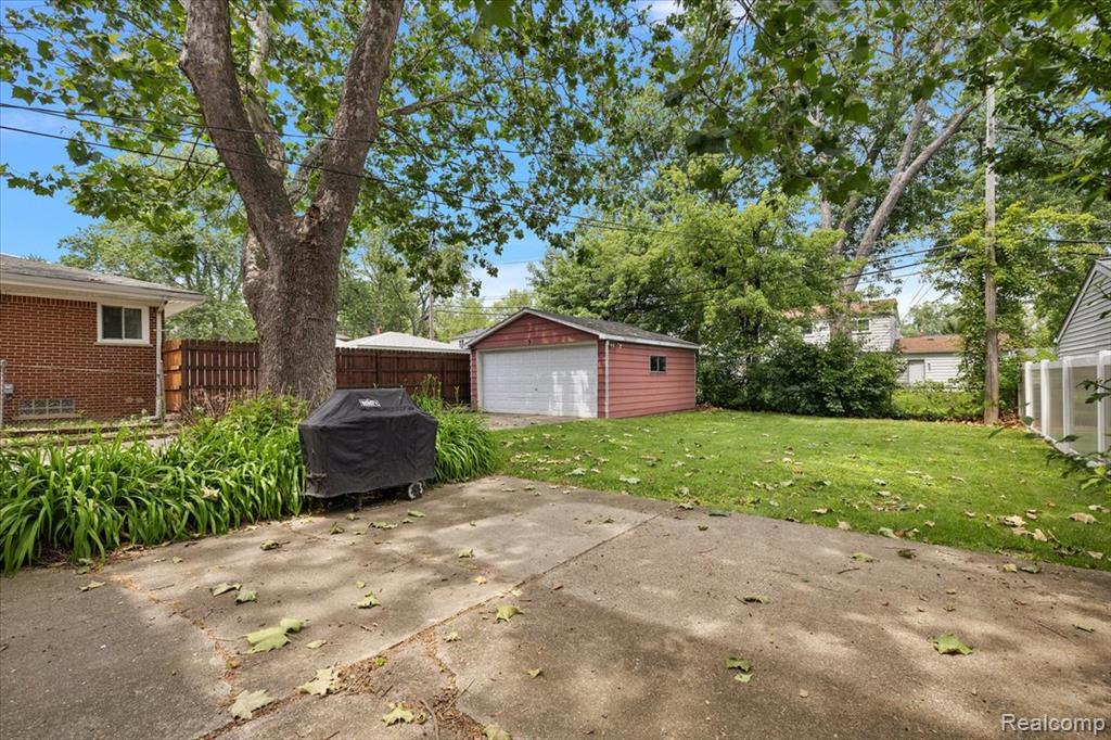 754 W Baker Avenue, Commerce Twp, MI — Photo 40