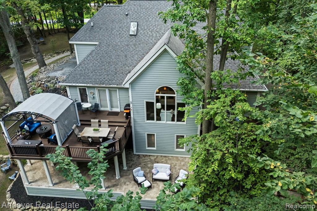 9128 Kelly Lake Drive, Clarkston, MI 48348 — Photo 44